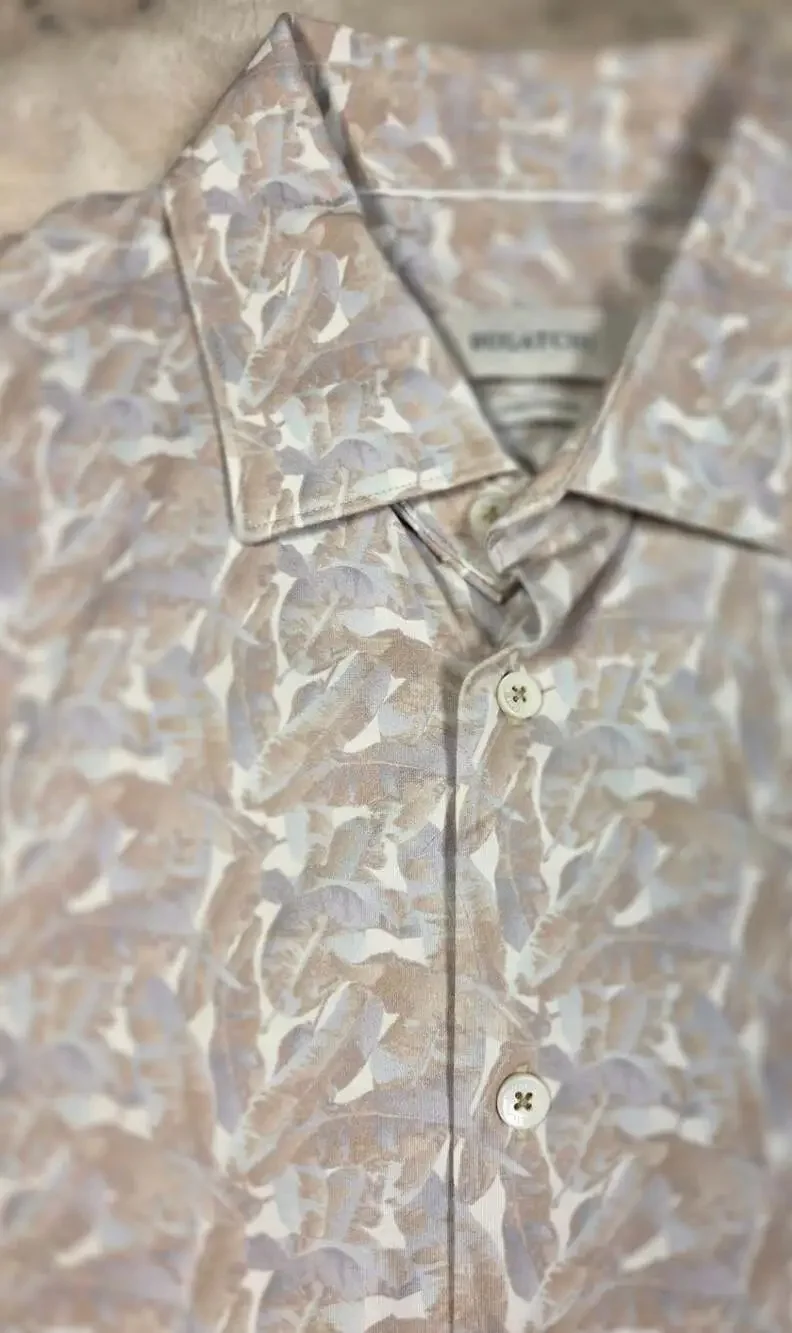 Bugatchi Leaf Print Short Sleeve Stretch Shirt in Sand Medium